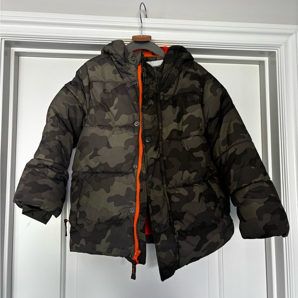 Amazon Essentials Toddlers Hooded Puffer Jacket Size 4-5 Years
